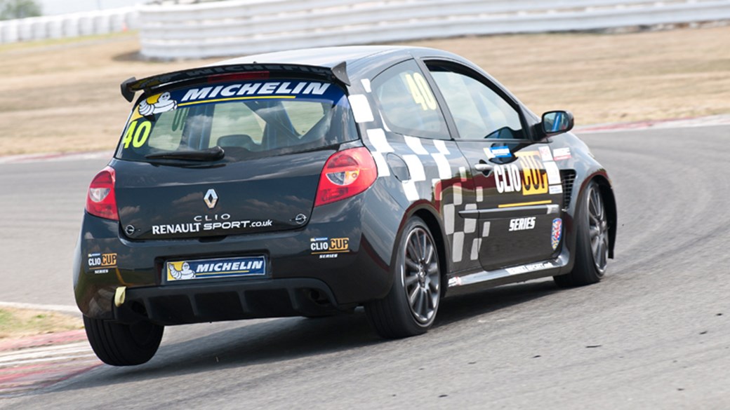 01renaultclio197cup.jpg