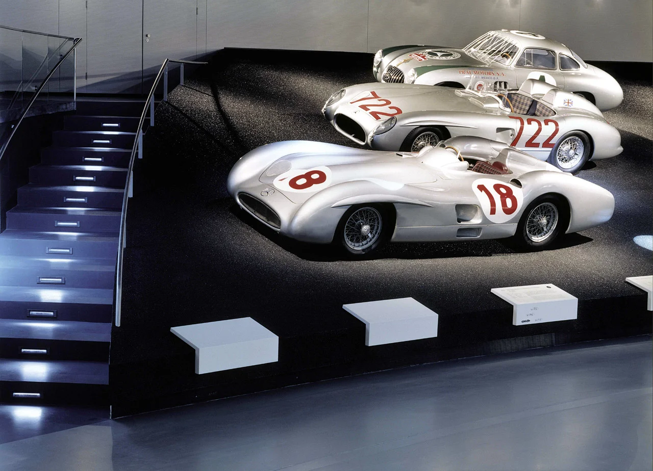 02mercedesbenzmuseum.webp