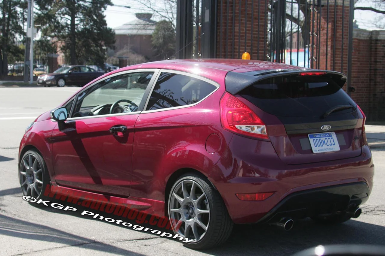 03-ecoboost-fiesta-mar-kgp.webp