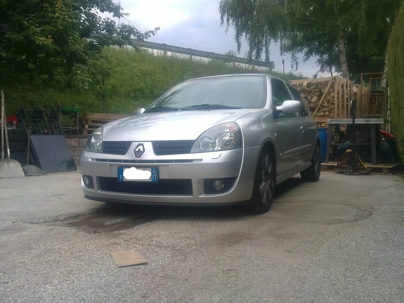 03062011690.webp