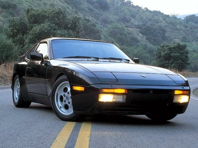0310_01z%2B1986_porsche_944_turbo_coupe%2Bfront_right.webp