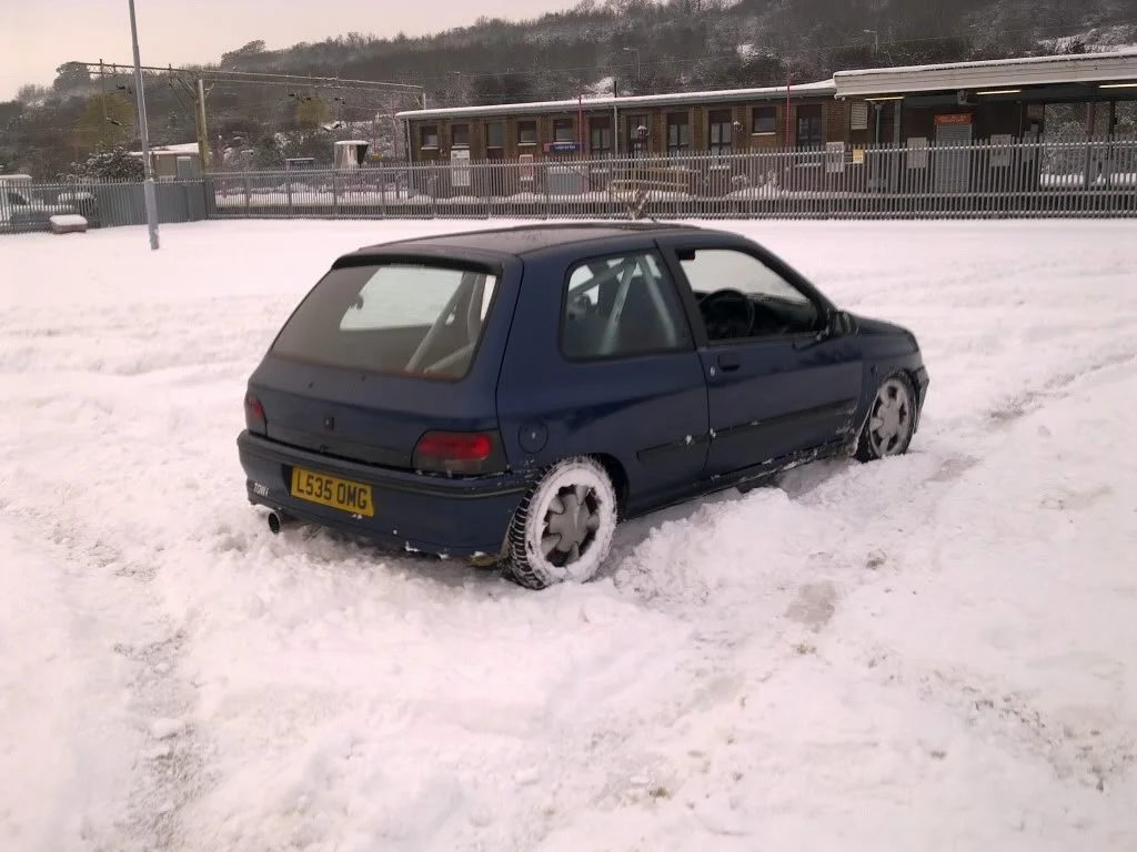 03122010032.webp