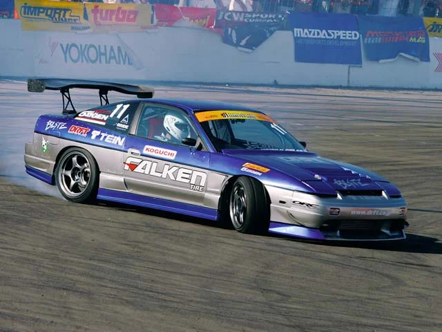 0401tur_14z+nissan_180sx_rps13_falken+right_front_view.webp