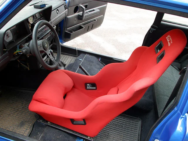 0402_04z+1975_volvo_240+seat_view.webp