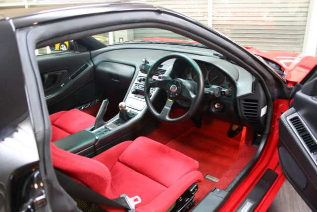 04REDNSX-R11.webp