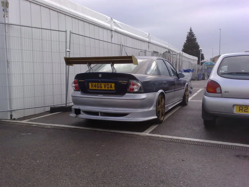 06012008216.webp