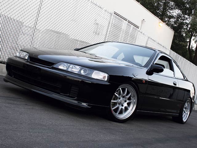 0601ht_01z+Acura_Integra_Type_R+Driver_Side_Front_View.jpg