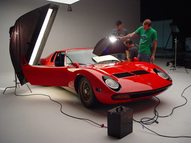 0610_EC_18_Z+1971_Lamborghini_Miura+front_side_lighting.webp