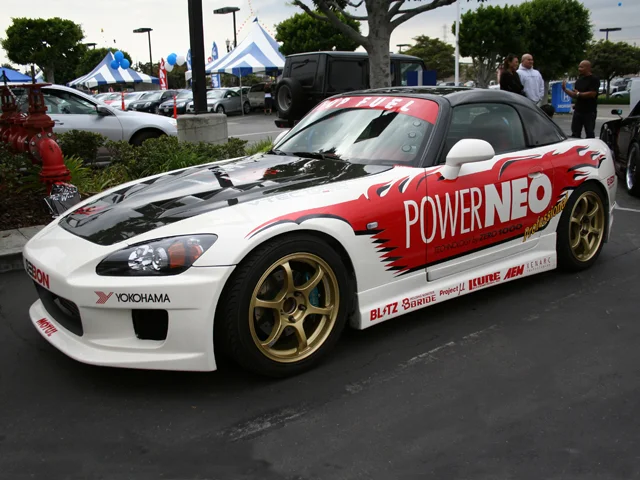 0610_HT_01_Z+Honda_S2000+front_side_view.webp