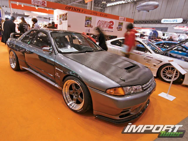 0805_impp_06_z+nissan_skyline_r32_gtr+garage_saurus.webp
