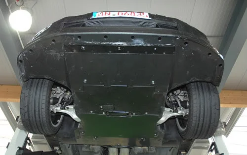 08_nissan_skyline_gtr_tech_underbod.webp