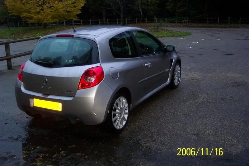 100_0308car2.webp