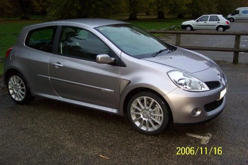 100_0309car3.webp