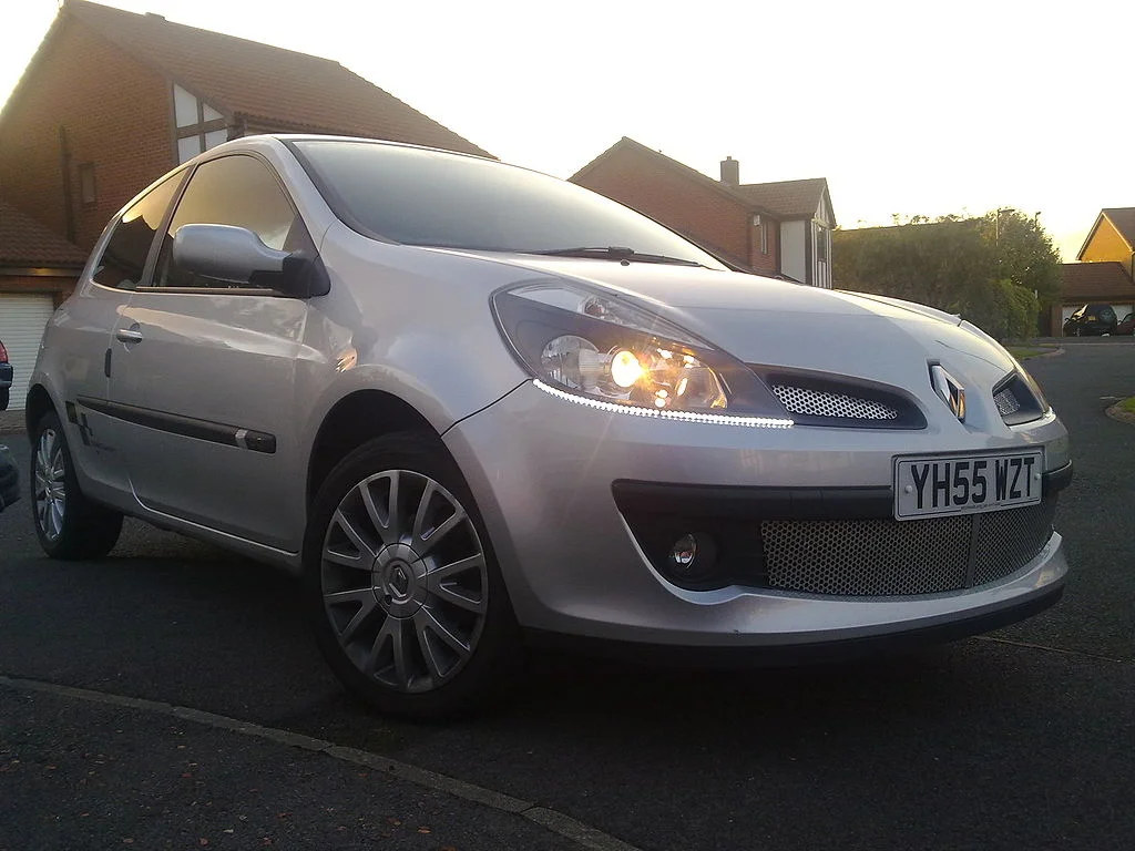 1024px_Renault_clio_05_09_DCI_1_5_Dynamique_S.webp