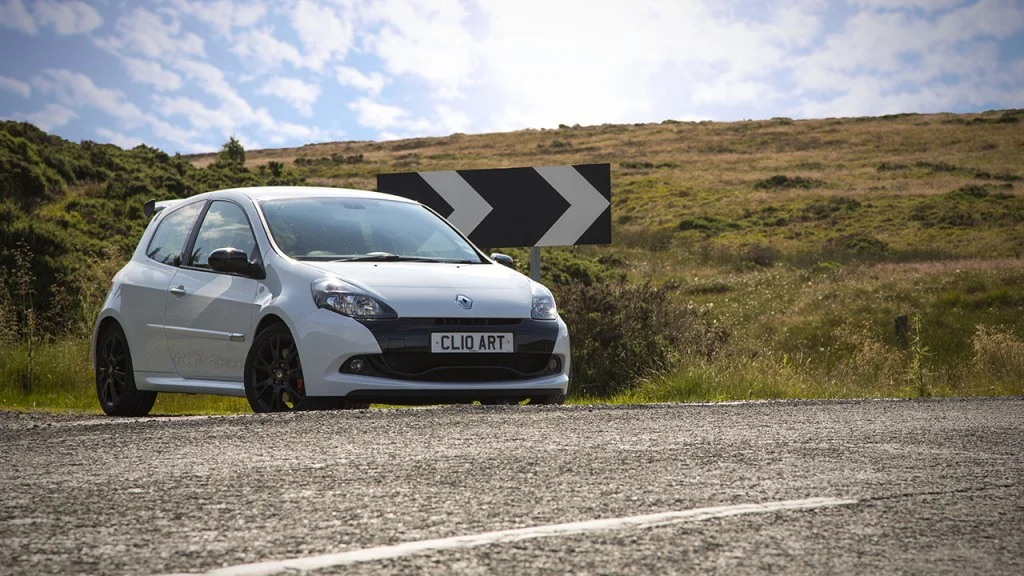 1024x576-500c5cec3d5c9_1280-clio-200-horseshoe-1.webp