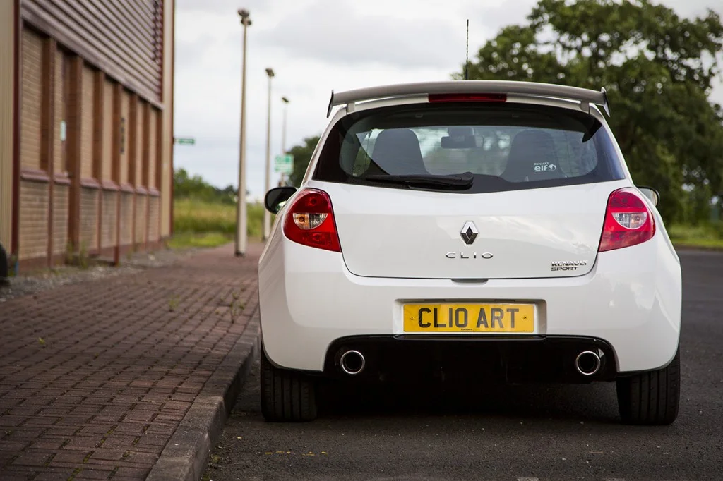 1024x682-500c34933d6b7_clio-kerbside.webp