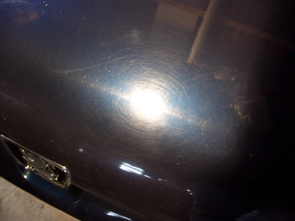 106GTi_Detail_Bonnet_Swirls_01.webp