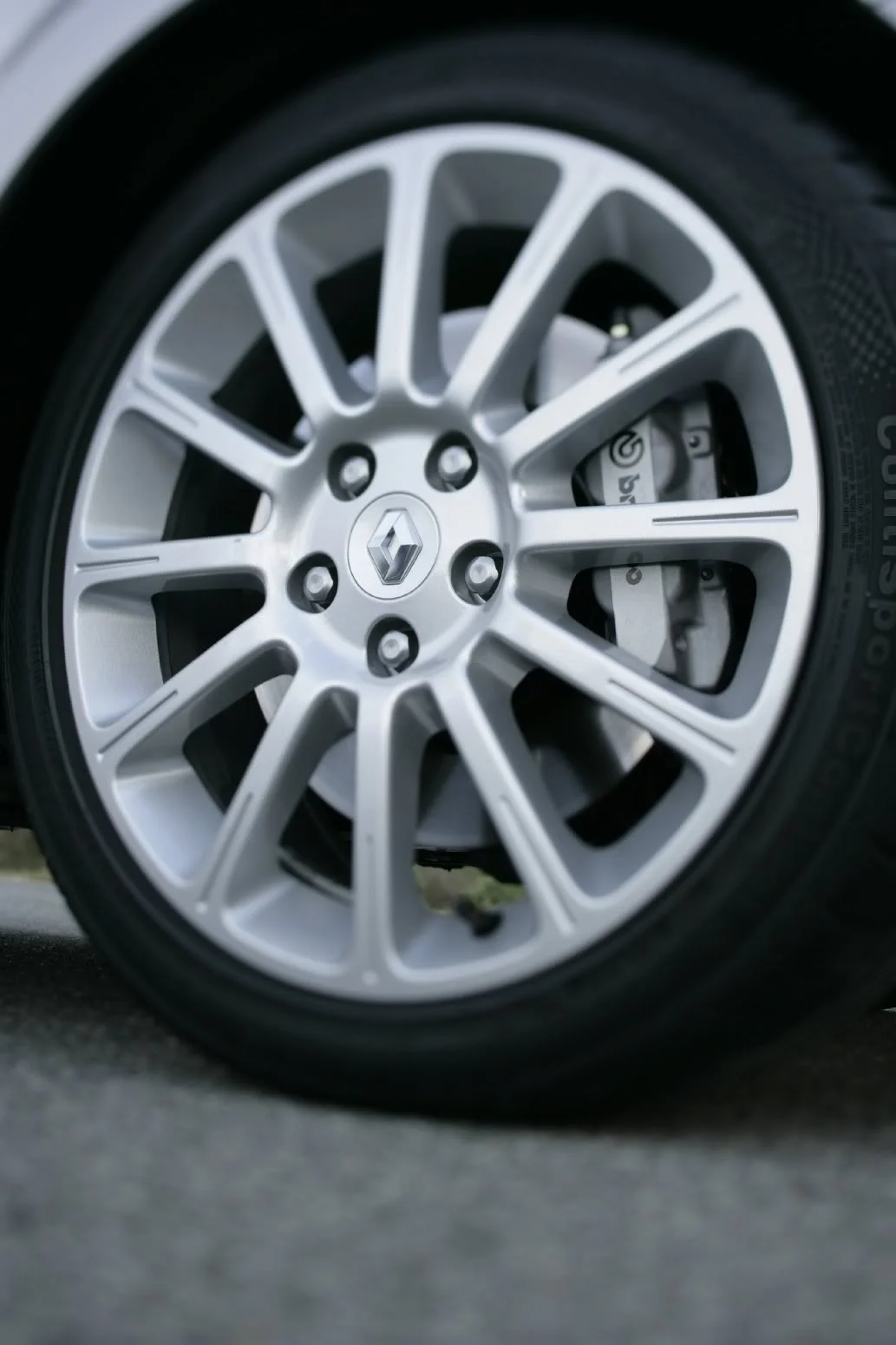 10988_HD_ren2006clioRS.webp