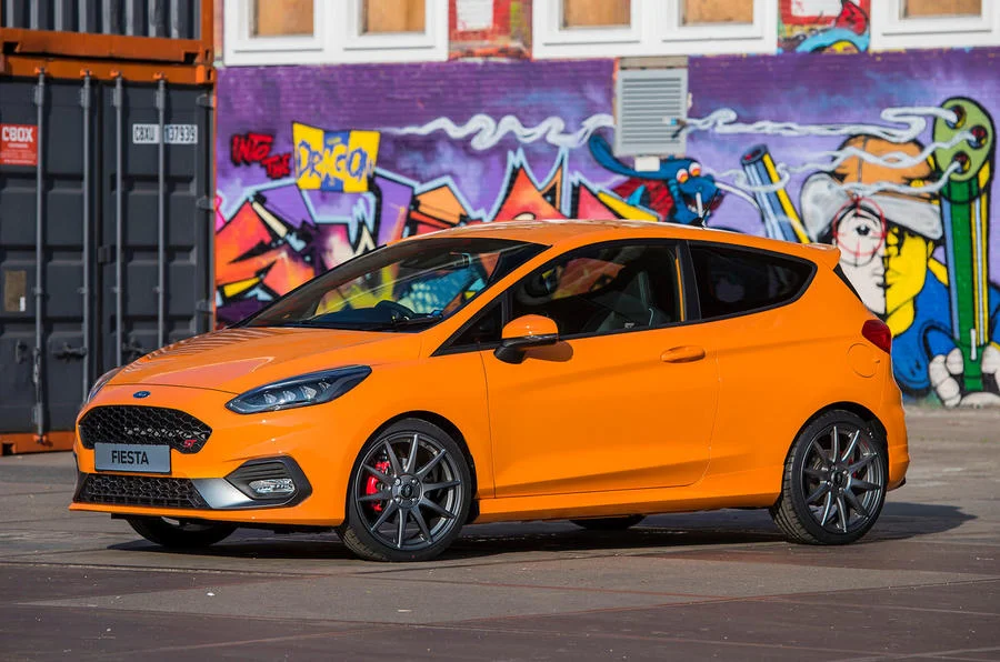 11-ford-fiesta-st-performance-2019-fd-static-front.webp