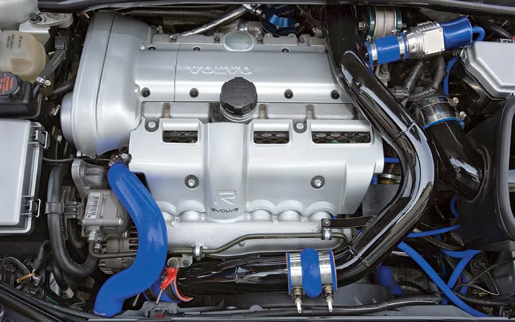 112_0702_01z2006_evolve_volvo_s60re.webp