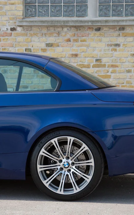 112_0804_04z+2008_BMW_M3_convertible+wheel.webp