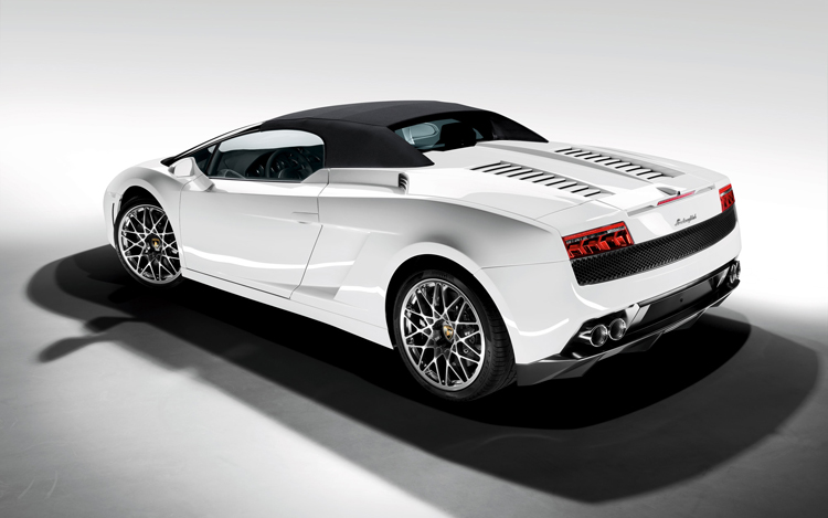 112_0811_03z+2009_lamborghini_gallardo_LP560-4_Spyder+rear_three_quarters_view.jpg