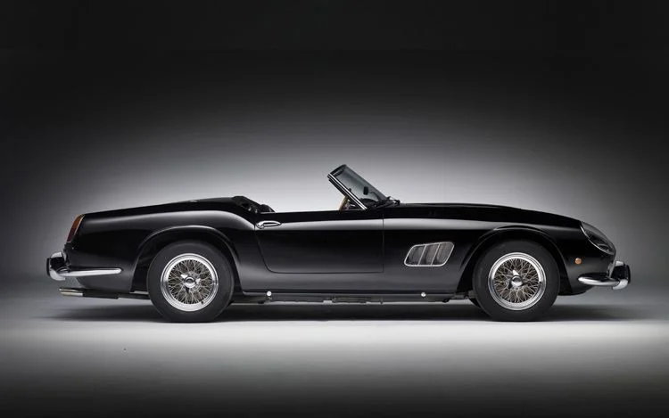 112_0901_09z+1961_ferrari_250_GT_spyder_california+side_view.webp