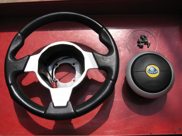 119800d1241645629-fs-elise-steering-wheel-momo-airbag-img_1419.jpg