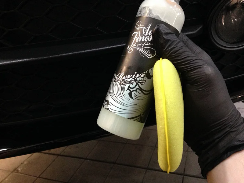 12630566634_164b157ec0_c.webp