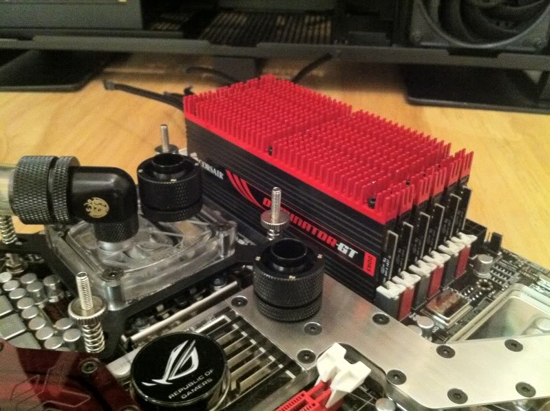 12GBCorsair.jpg