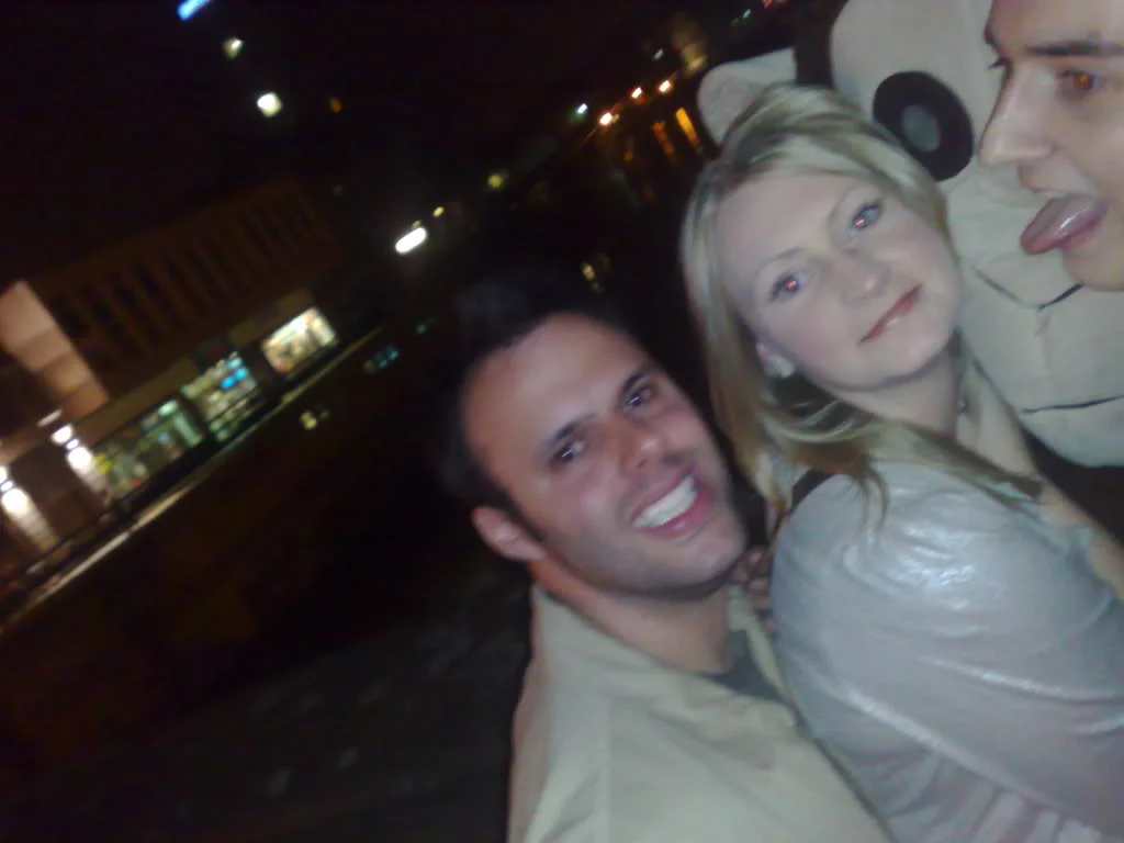 13092008373.webp