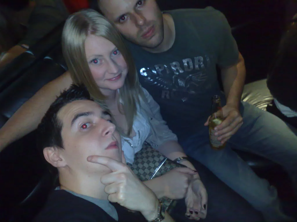 13092008378.webp