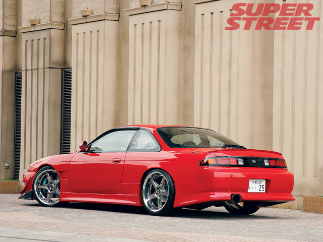130_0607_06_z+nissan_180sx_silvia_s14_s15+s14_rear.jpg