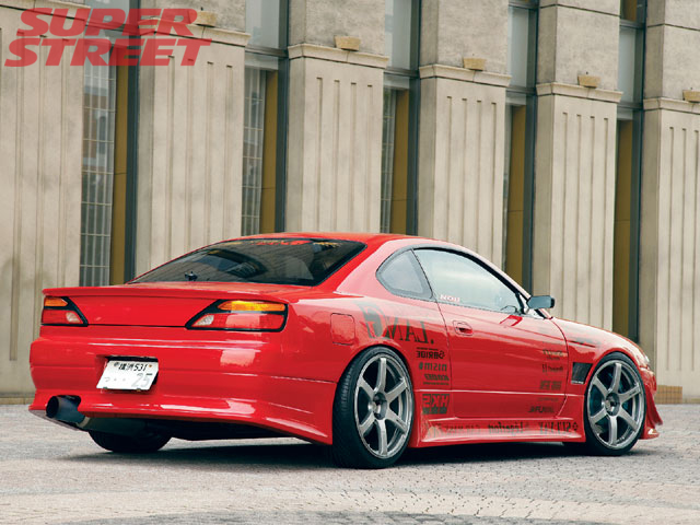 130_0607_07_z+nissan_180sx_silvia_s14_s15+s15_rear.jpg