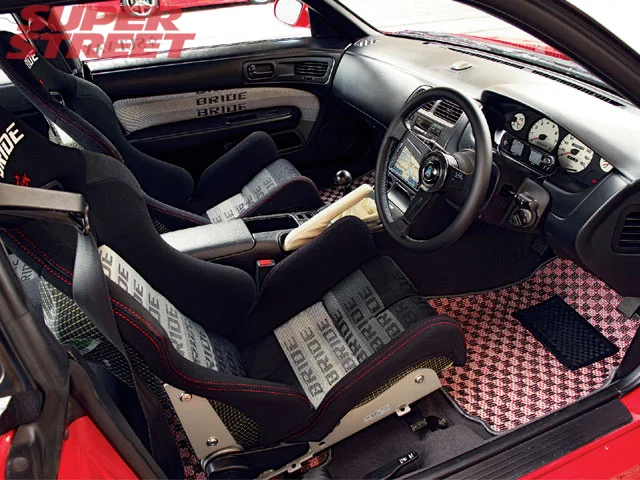 130_0607_09_z+nissan_180sx_silvia_s14_s15+s14_interior.webp