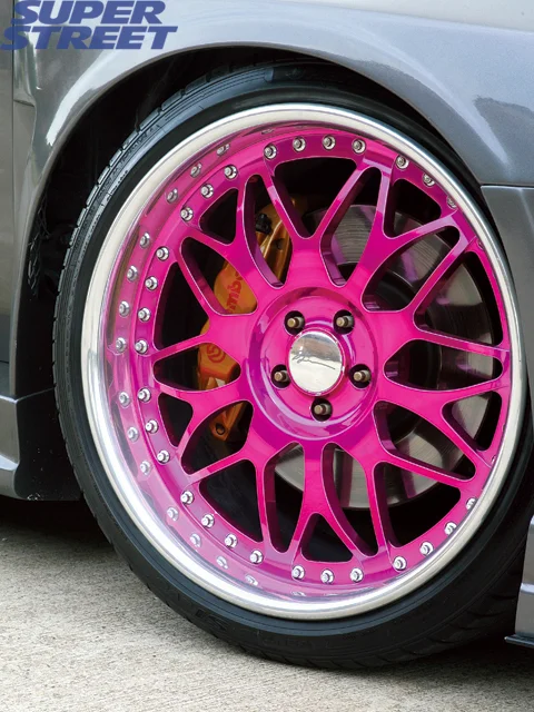 130_0709_10_z+2004_subaru_wrx_sti+jline_pink_chrome_wheels.webp