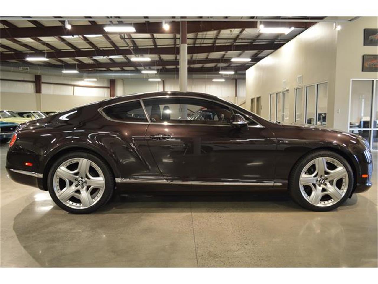 1404191-2013-bentley-continental-gt-std.jpg