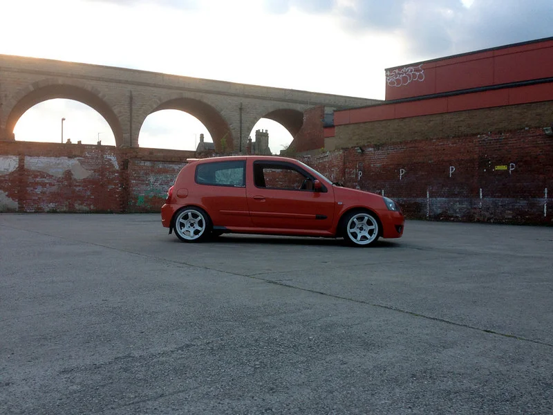 14189959788_7a680a30f4_c.webp