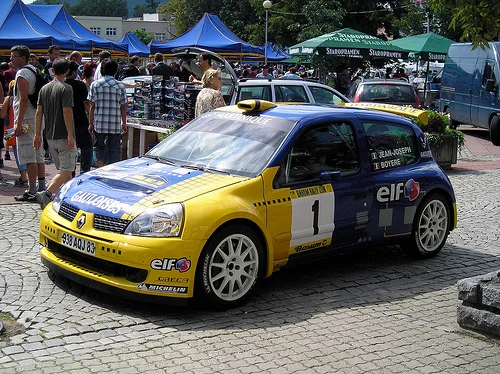 1449526389_26f2457f86.webp