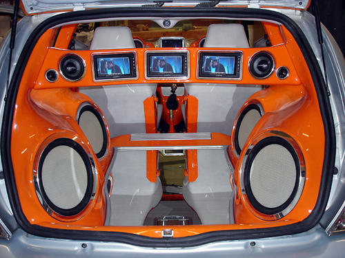 1469491_100401151634_pop_pic_clio12.jpg