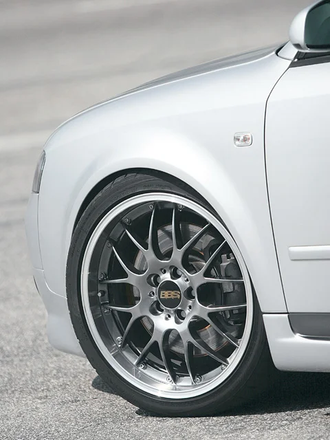 160_0608_et_37z+Audi_A4_Avant+Close_Up_BBS_Wheel.webp