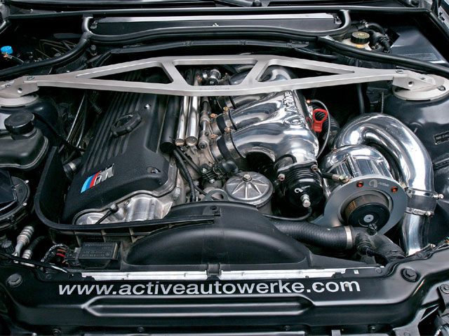 160_0701_et_14z+2002_bmw_m3+engine.jpg