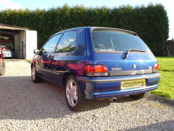 16v-rear.webp