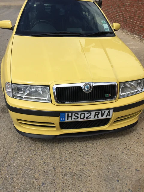 17190715413_f0467560f5_z.webp