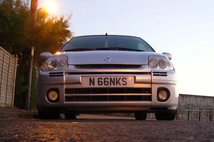 172_clio_02.webp