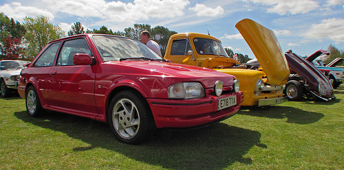17594020340_c34efeff76_z.jpg