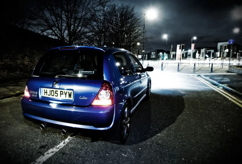 182_Rear_Expo_Desat-Wallpaper.webp