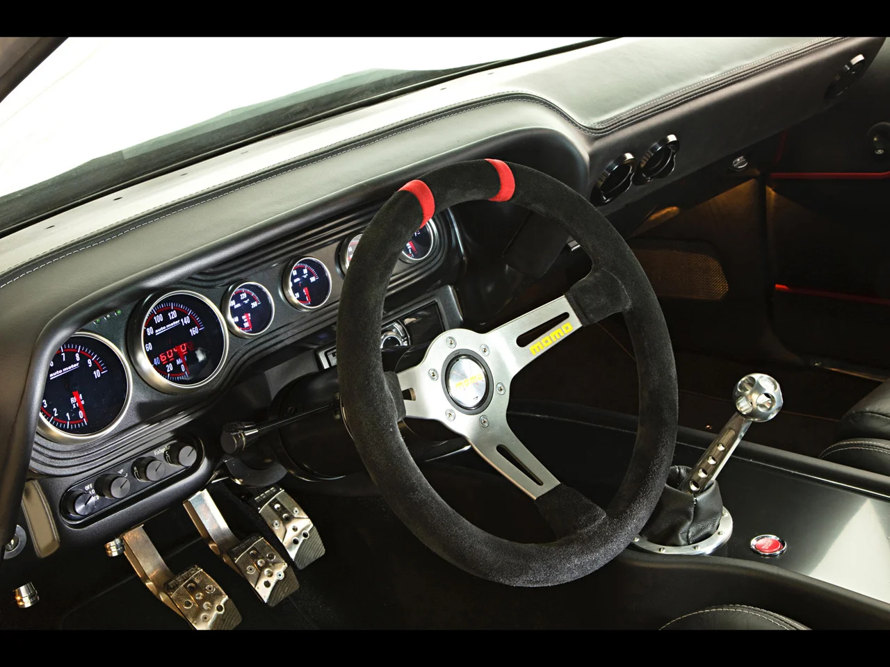 1970-Dodge-Challenger-by-Roadster-Shop-Dashboard-1280x960.webp