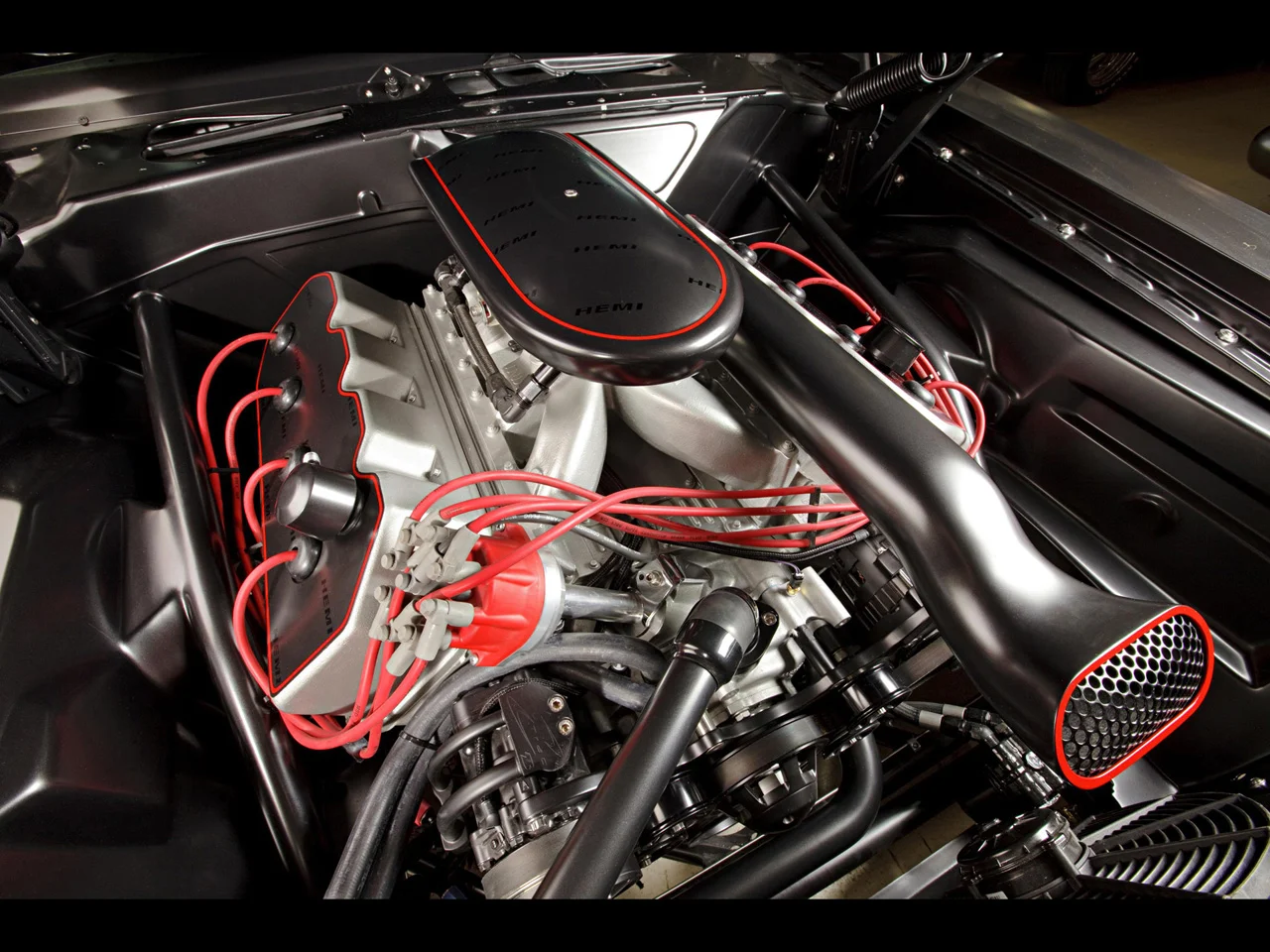 1970-Dodge-Challenger-by-Roadster-Shop-Engine-1280x960.webp