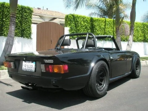 1972_Triumph_TR6_Roadster_Flared_and_Modified_Rear_1.webp